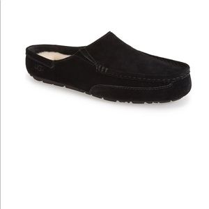 UGG Alamar Slip-On Slippers Mens size 9